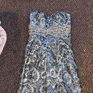 Night moves staples prom dress  size 6